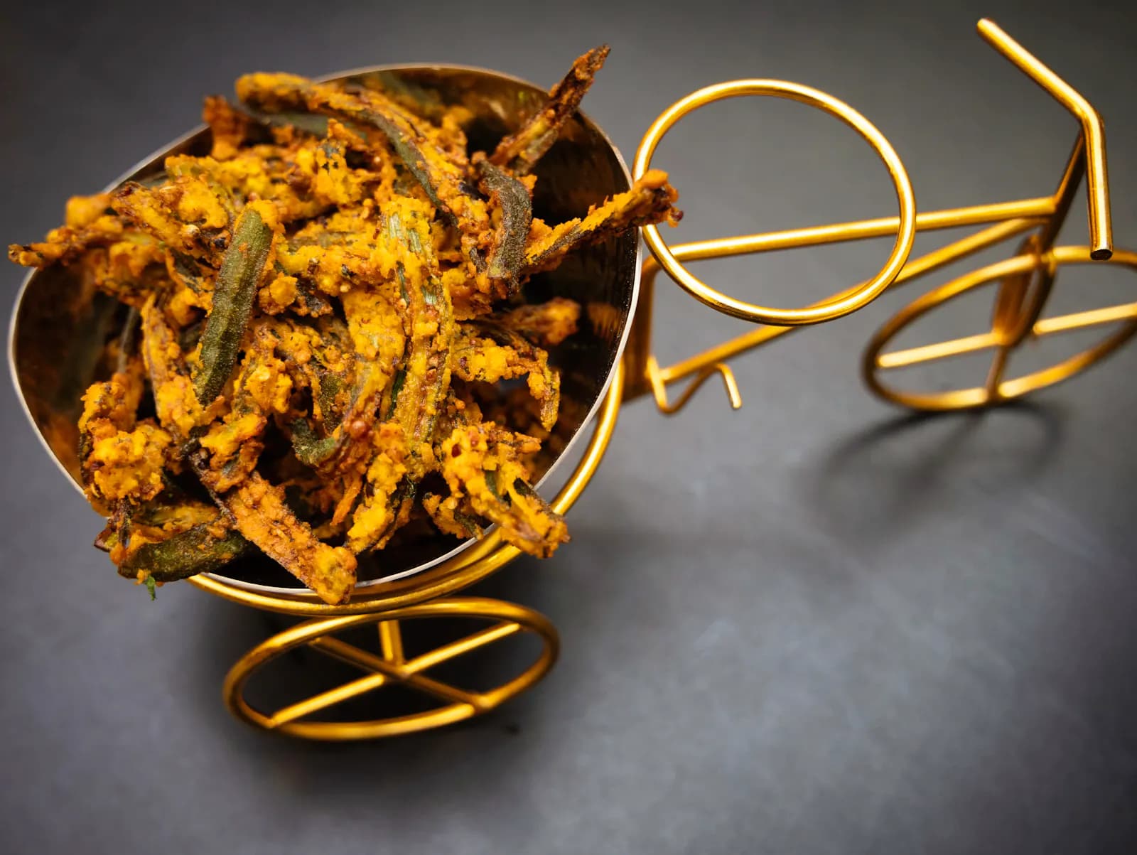 Kurkuri Bhindi